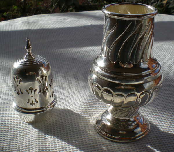 Sheffield alpha plated shaker