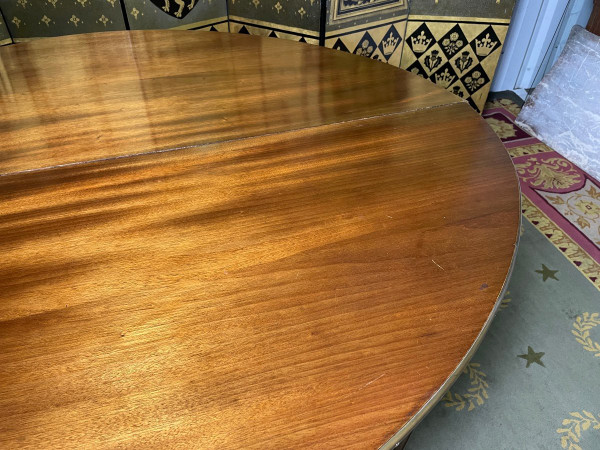 Table à Manger Ovale Louis XVI