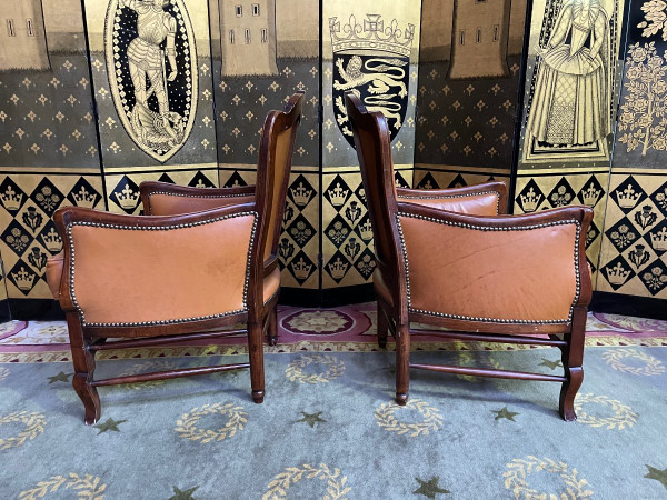 Paire De Bergères Anglaises En Cuir Havane