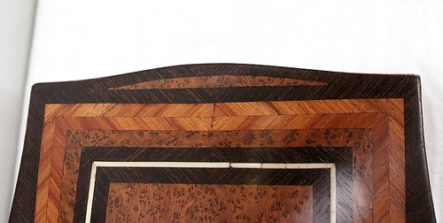 Piccola Scatola in Legno Impiallacciato, Epoca Napoleone III - XIX