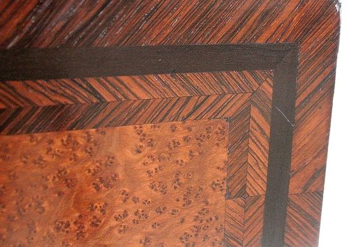 Piccola Scatola in Legno Impiallacciato, Epoca Napoleone III - XIX
