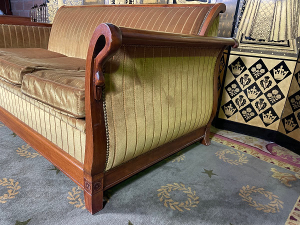 Divano letto in stile impero con collo di cigno