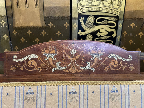 Louis XVI Style Bench - Directory