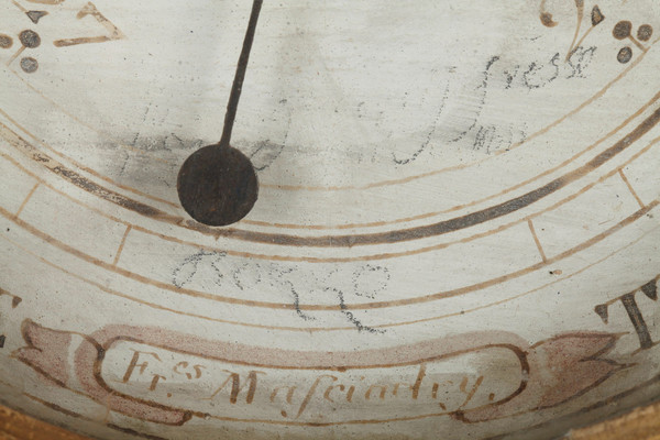 Steingarten-Barometer-Thermometer aus der Zeit Ludwigs XV