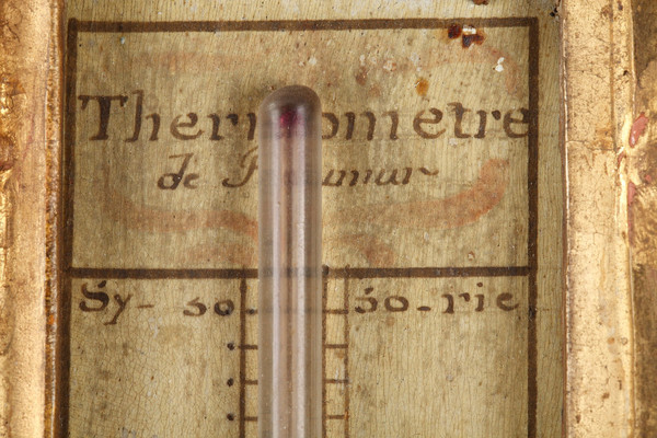 Steingarten-Barometer-Thermometer aus der Zeit Ludwigs XV