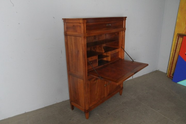 Antique walnut folding secretaire from the late 18th century. Louis XVI. Size 95 x 39 h 139. Restore