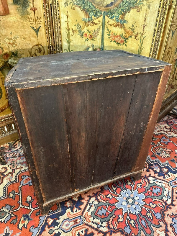 KLEINE TRUHE AUS DEM 18. JAHRHUNDERT LOUIS XV. PERIODE