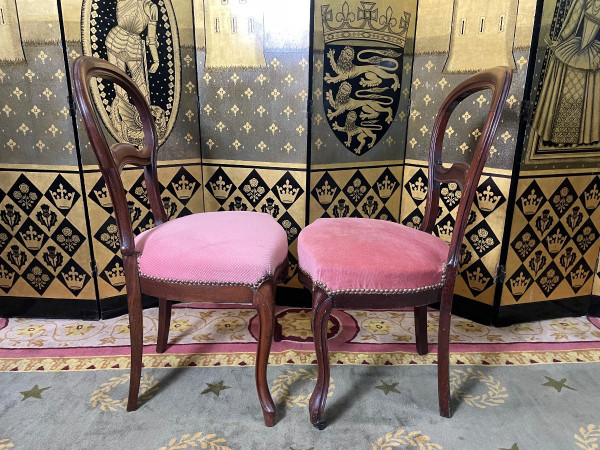 Suite di 6 sedie Luigi Filippo in noce