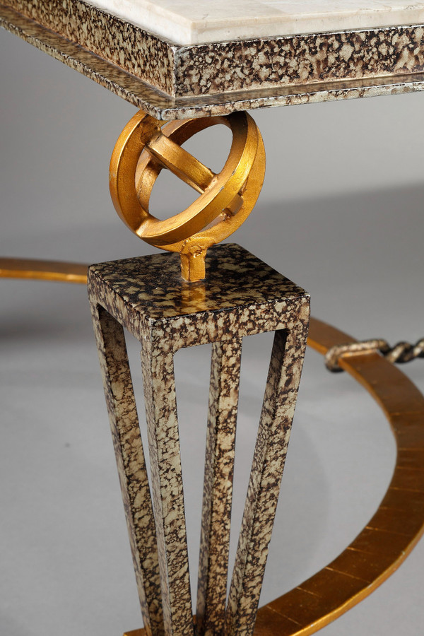 Table basse dans le goût de Gilbert Poillerat 