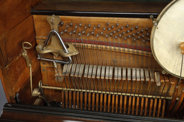 IMPORTANT SELF-PLAYING PIANO "LA VICTOIRE" STAMPED BLANCHE-PETIT & GOFFART 