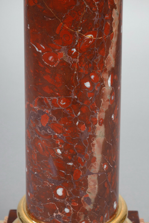 Colonne en marbre griotte et  bronze doré