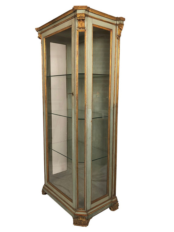 Vitrine en bois laqué bleu/vert, rechampi or, Italie XVIIIe-début XIXe