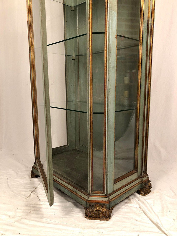Vitrine en bois laqué bleu/vert, rechampi or, Italie XVIIIe-début XIXe