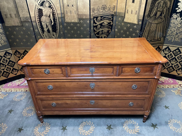 Commode époque Louis XVI
