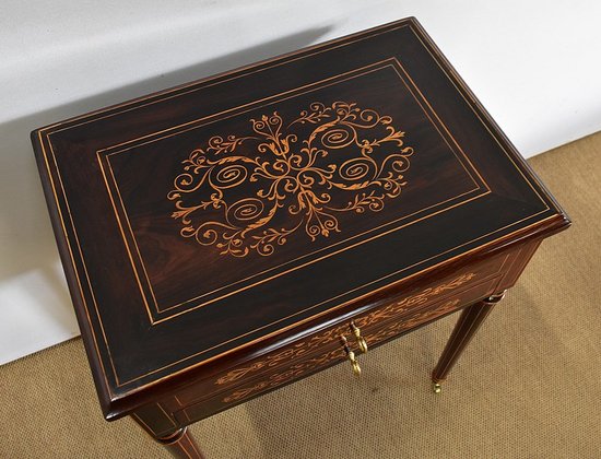  Petite table travailleuse, époque Charles X – Début XIXe 