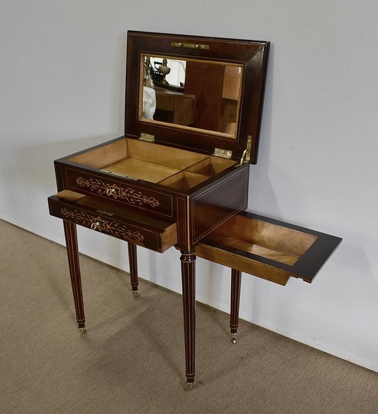  Petite table travailleuse, époque Charles X – Début XIXe 