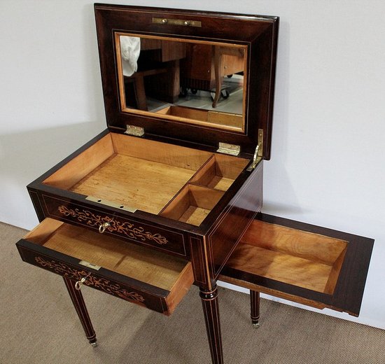 Petite table travailleuse, époque Charles X – Début XIXe 