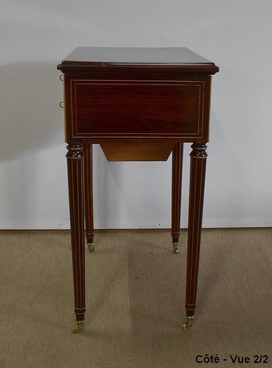  Petite table travailleuse, époque Charles X – Début XIXe 