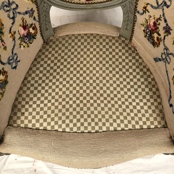 Paire de bergères à oreilles de style Louis XVI en bois laqué gris. Fin XIXe