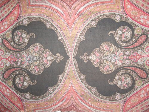 Cuscino e passamaneria in cashmere del XIX secolo