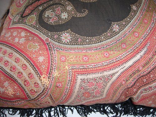 Cuscino e passamaneria in cashmere del XIX secolo