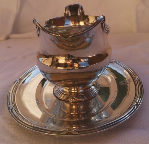 Elégante saucière style Louis XVI argent massif poinçon minerve orfèvre Tétard Frères, fin XIXème