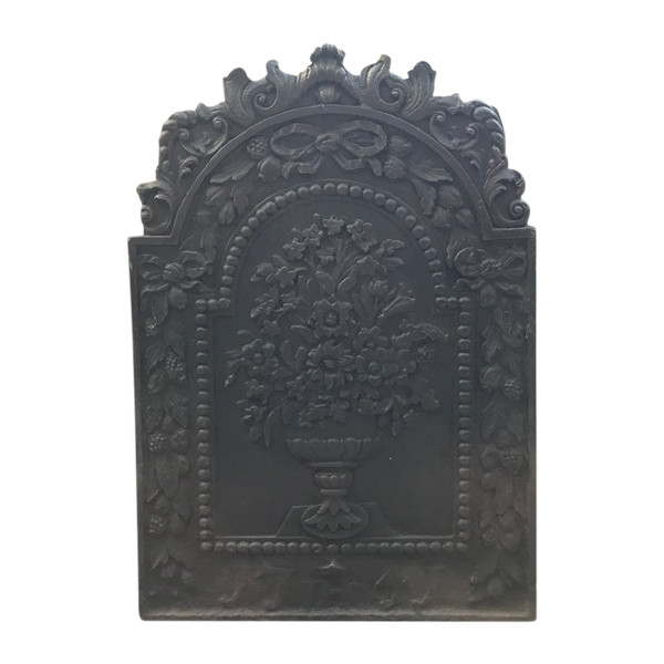 Beautiful old cast iron fireback from the 18th century
