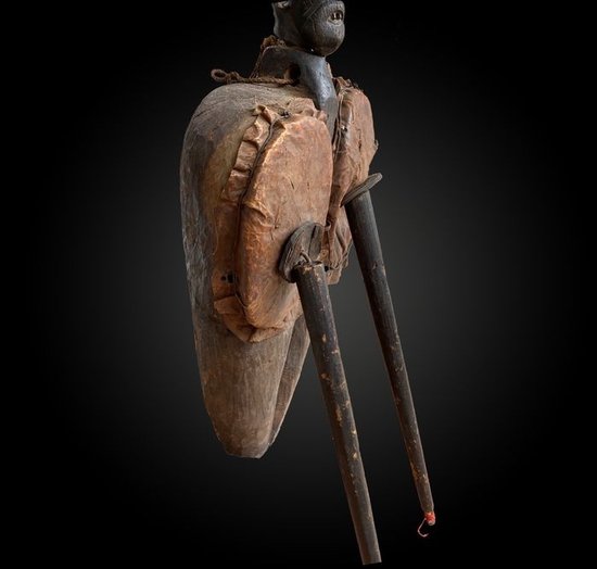 SOUFFLET de FORGE à visage ANTHROPOMORPHE  Nigéria Première moitié du XXème siècle 
