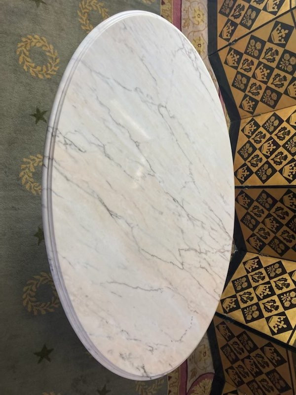 Table Basse Ovale En Marbre De Carrare