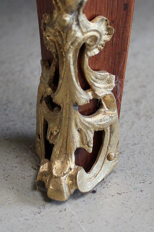 Comò Sauteuse in palissandro e legno viola, transizione Luigi XV / Luigi XVI - seconda parte del XIX secolo