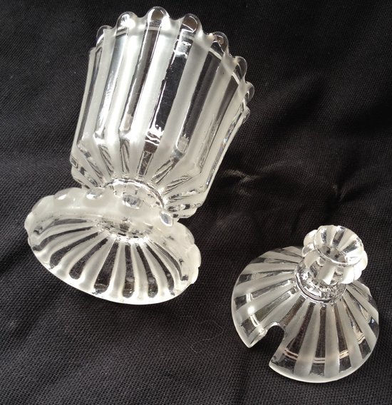 Crystal mustard bowl signed BACCARAT Art Deco