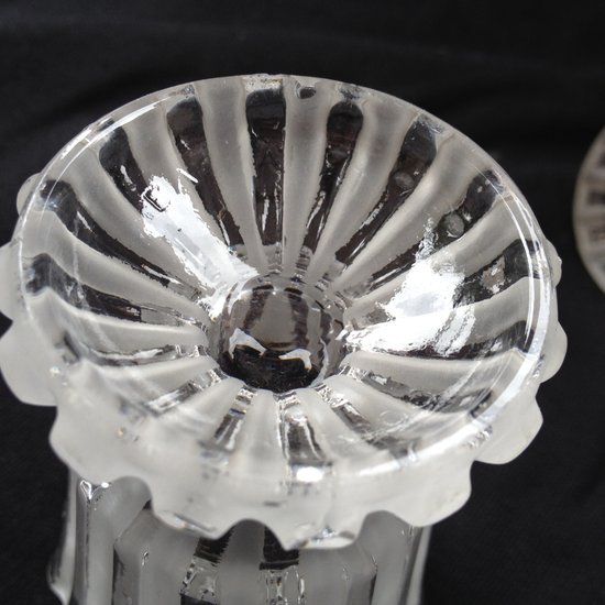 Crystal mustard bowl signed BACCARAT Art Deco