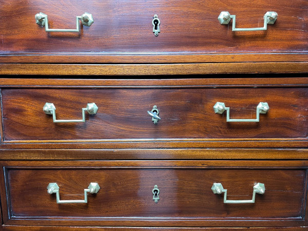 Commode En Acajou De Style Louis XVI