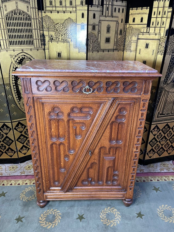 Gothic-Renaissance style sideboard in oak 1900