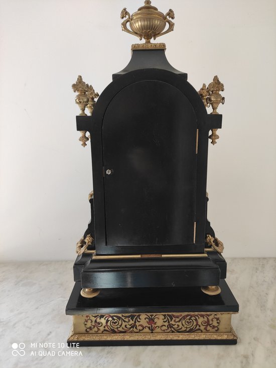 Religiöses Kartell und seine Basis aus Boulle-Intarsien - Signiert RAINGO FRERES - Außergewöhnliche goldene Bronzen