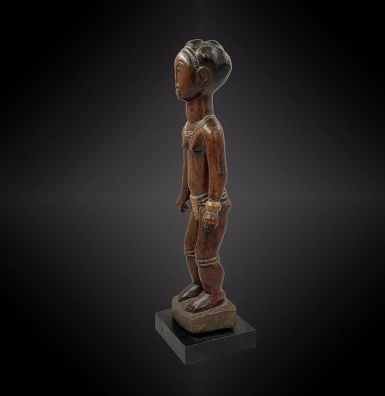 MALE STATUETTE Baoulé culture, Ivory Coast First half of the 20th century