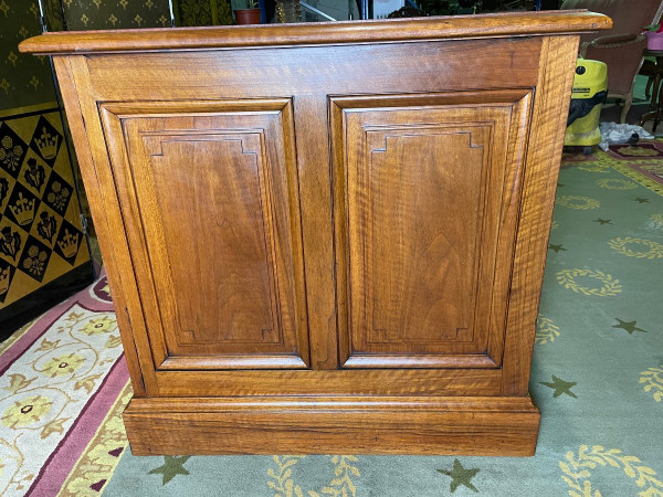 Bureau De Ministre à Caissons En Noyer