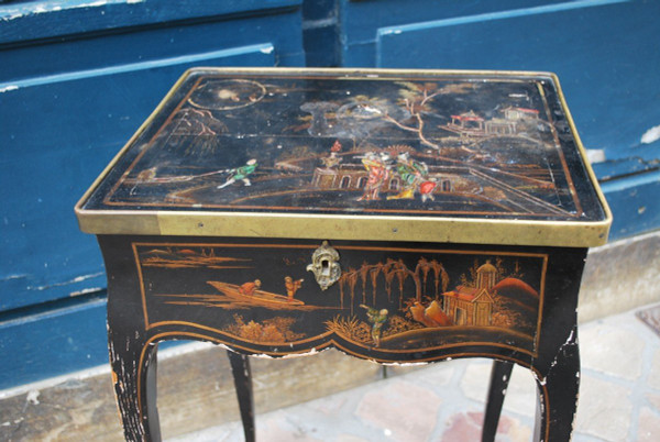 Small Louis XV Period Table, 18th Century Chinese Decor