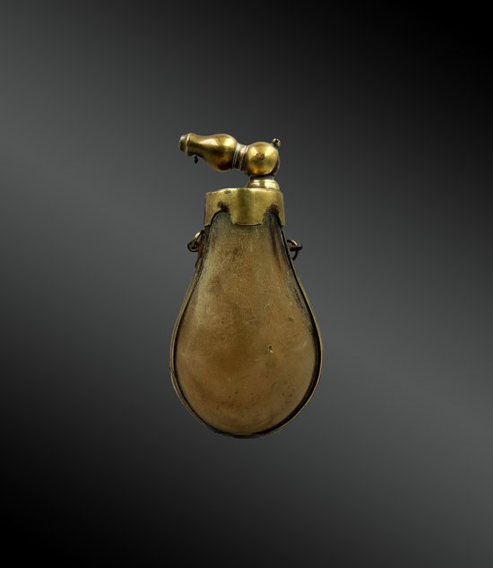 Lot of three POWDER PEARS - European work of the 19th century