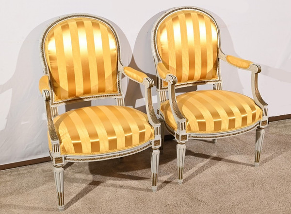 Paire de Fauteuils Cabriolet, style Louis XVI – Fin XIXe