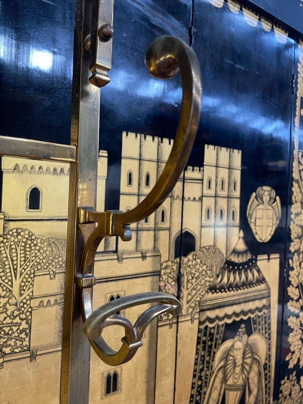 Garderobe – Garderobe aus Messing