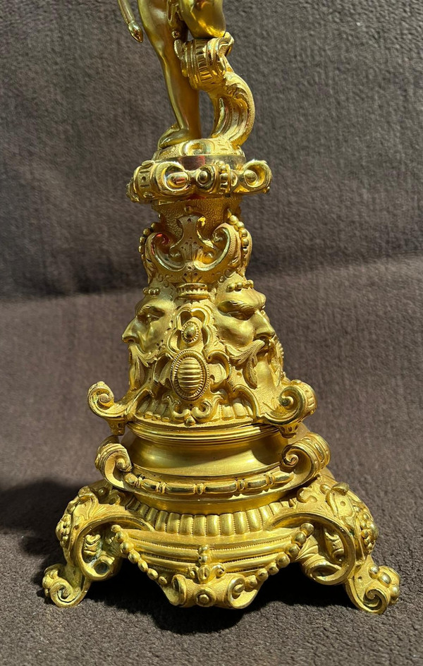 Coppia di candelabri Putti in bronzo dorato, XIX secolo