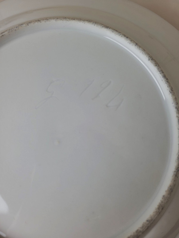  Macé, Sèvres, 12 Assiettes En Porcelaine, XIXème Siècle