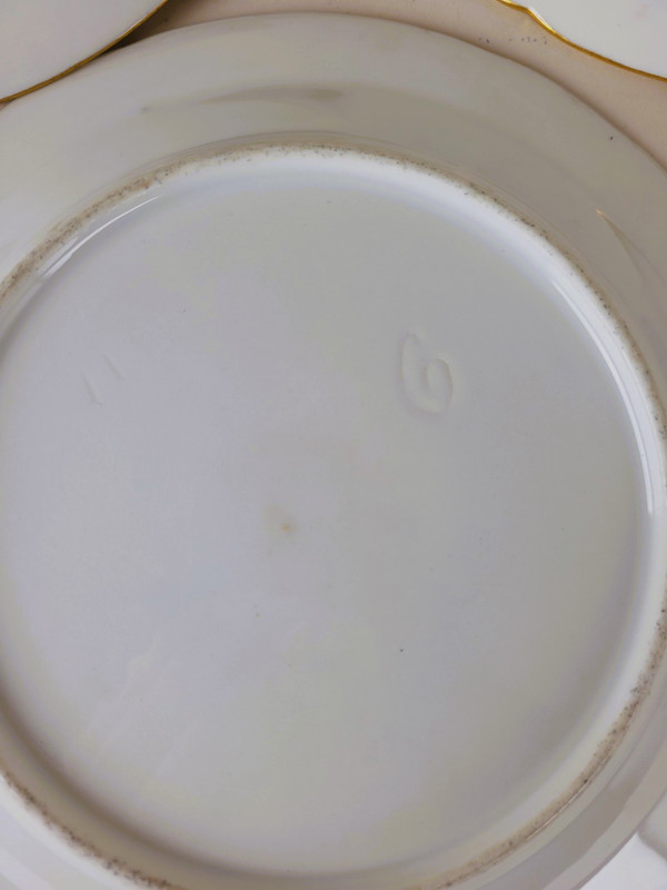  Macé, Sèvres, 12 Assiettes En Porcelaine, XIXème Siècle
