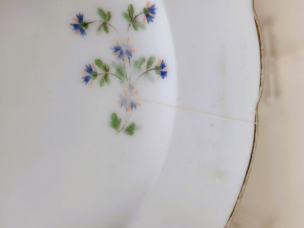 12 Assiettes Modèle  Aux Barbeaux, Nast à Paris, XVIIIème Siècle