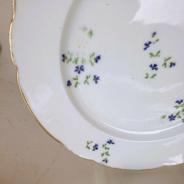 12 Assiettes Modèle  Aux Barbeaux, Nast à Paris, XVIIIème Siècle