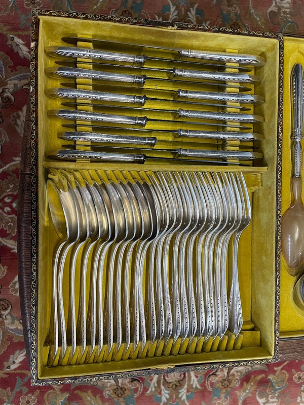 Ménagère Style Art Déco Métal Argenté 90 Pièces