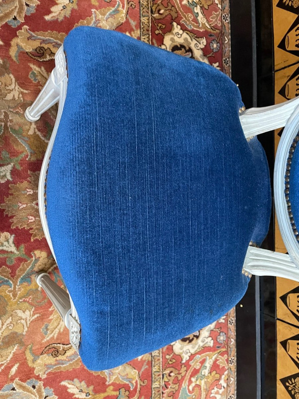 Suite Of 6 Louis XVI Style Medallion Chairs