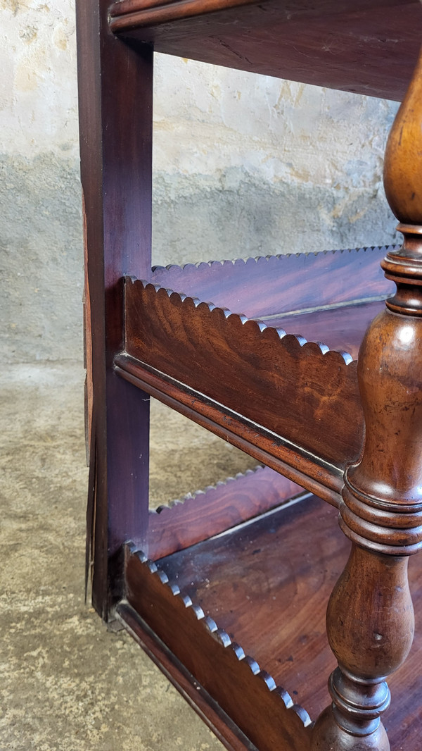 Etagère d'applique en acajou - XIXème