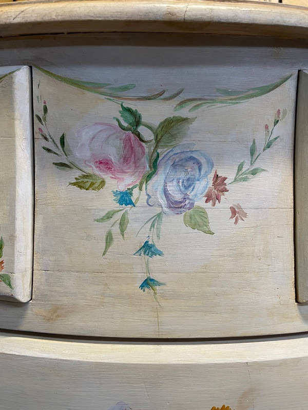 Commode Peinte De Style Louis XV